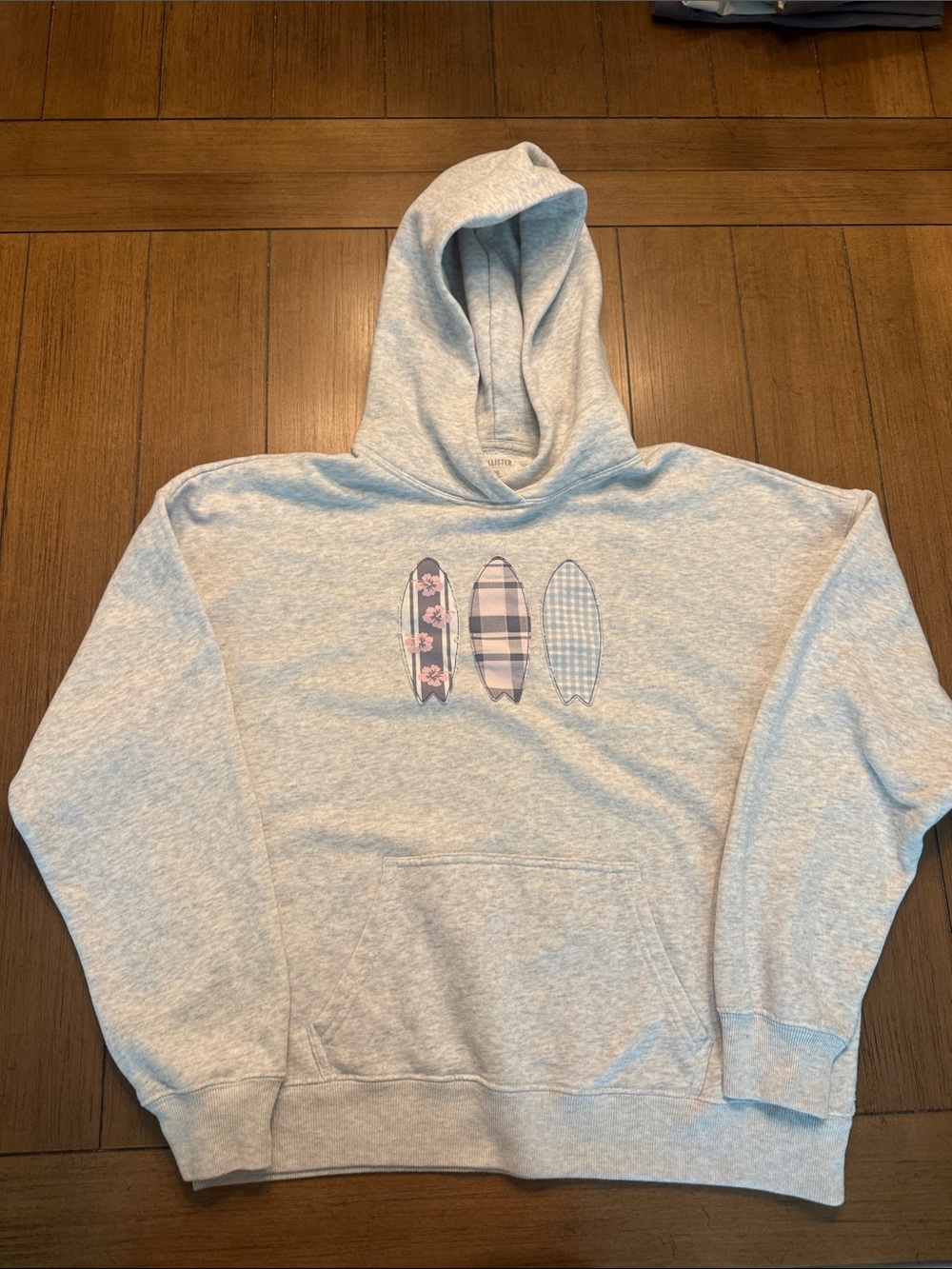 Hollister Light Gray Oversized Hoodie with Pink and Blue Surfboard Graphics XS